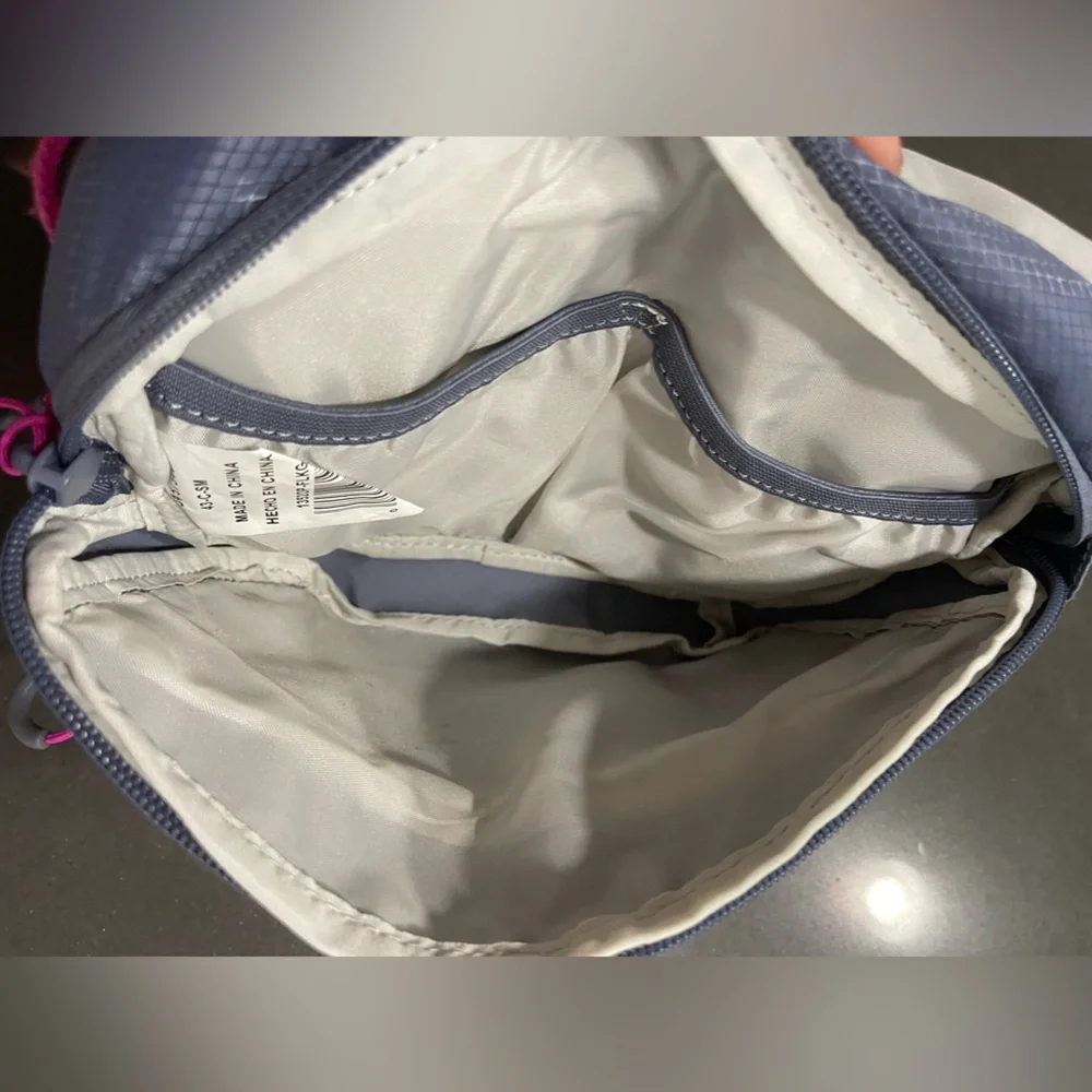 NWOT FANNY PACK/BELT BAG BY OUTDOOR PRODUCTS. Adjustable to 40”. Gray/Pink. - Picture 3 of 10